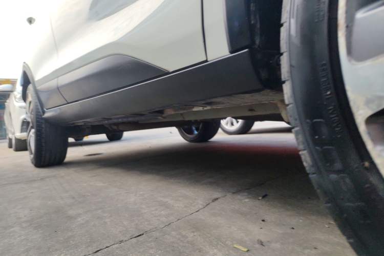 Used BYD Yuan 2016 1.5TID Automatic Luxury Version Right Side Sill