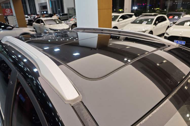Used BYD Yuan 2016 1.5TID Automatic Flagship Model Roof