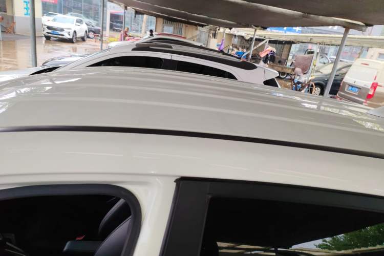 Used BYD Yuan 2016 1.5L Automatic Luxury Version Roof