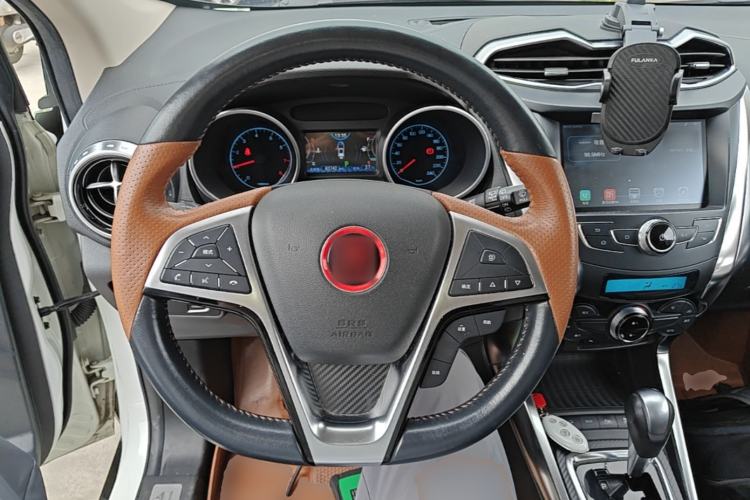 Used BYD Yuan 2016 1.5TID Automatic Luxury Version Steering Wheel