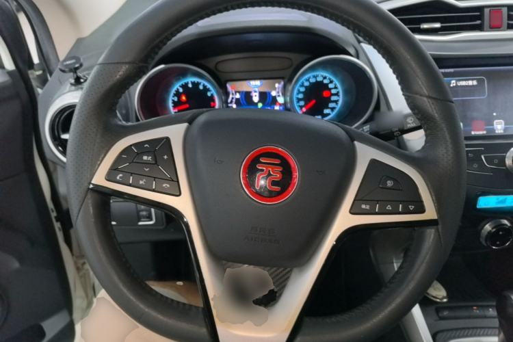 Used BYD Yuan 2016 1.5L Automatic Luxury Version Steering Wheel