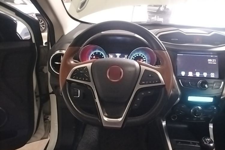 Used BYD Yuan 2016 1.5L Manual Luxury Version Steering Wheel
