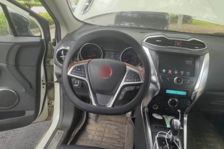 Used BYD Yuan 2016 1.5TID Automatic Luxury Version Steering Wheel