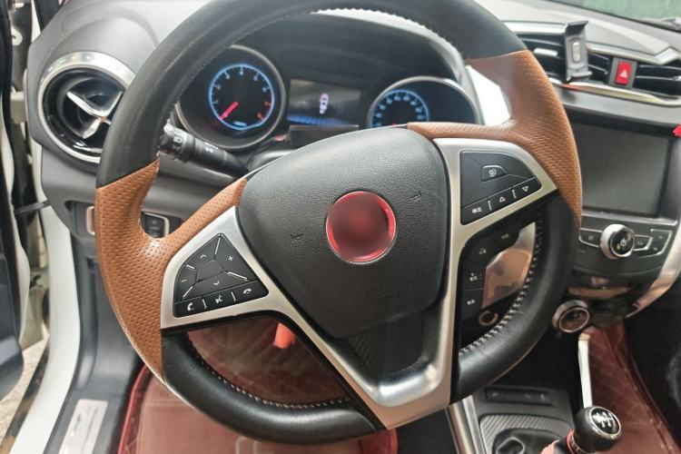 Used BYD Yuan 2016 1.5L Manual Luxury Version Steering Wheel