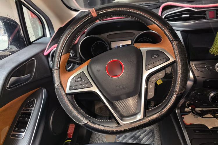 Used BYD Yuan 2016 1.5L Manual Luxury Version Steering Wheel