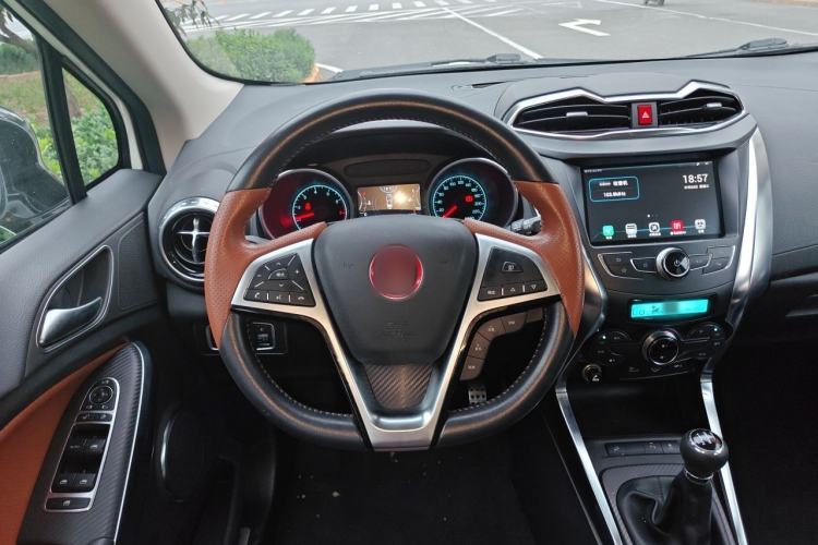 Used BYD Yuan 2016 1.5L Manual Luxury Version Steering Wheel