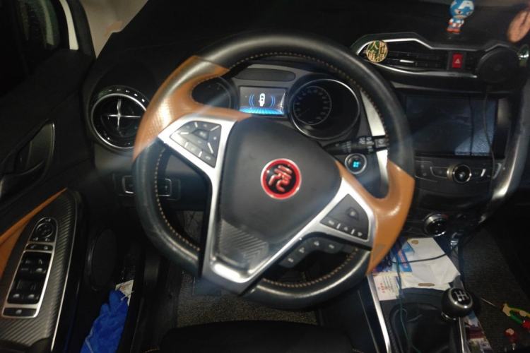 Used BYD Yuan 2016 1.5L Manual Luxury Version Steering Wheel