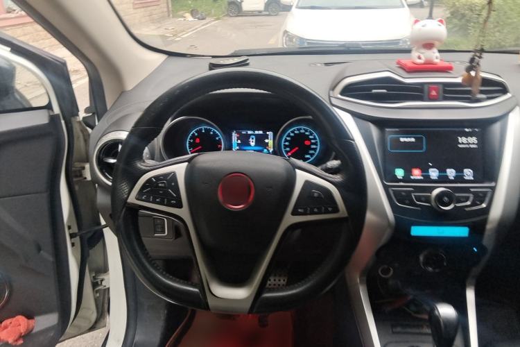 Used BYD Yuan 2016 1.5L Automatic Luxury Version Steering Wheel