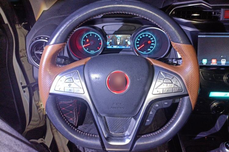 Used BYD Yuan 2016 1.5L Manual Luxury Model Steering Wheel