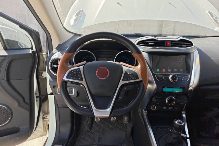 Used BYD Yuan 2016 1.5L Manual Luxury Version Steering Wheel