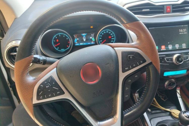 Used BYD Yuan 2016 1.5L Manual Luxury Model Steering Wheel