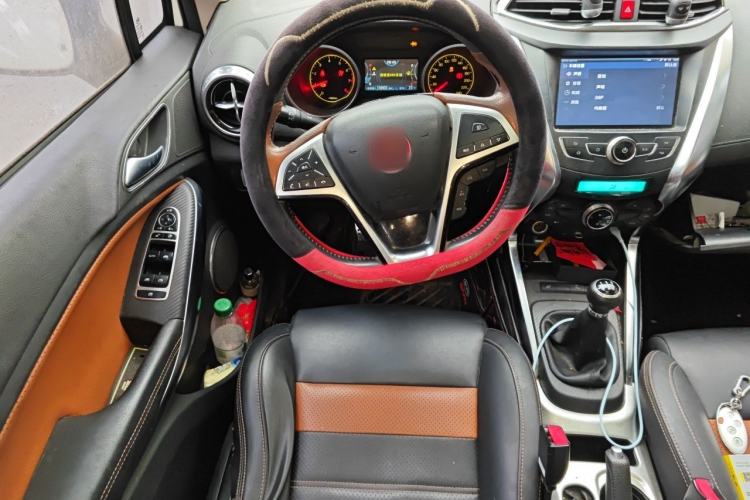 Used BYD Yuan 2016 1.5L Manual Luxury Version Steering Wheel