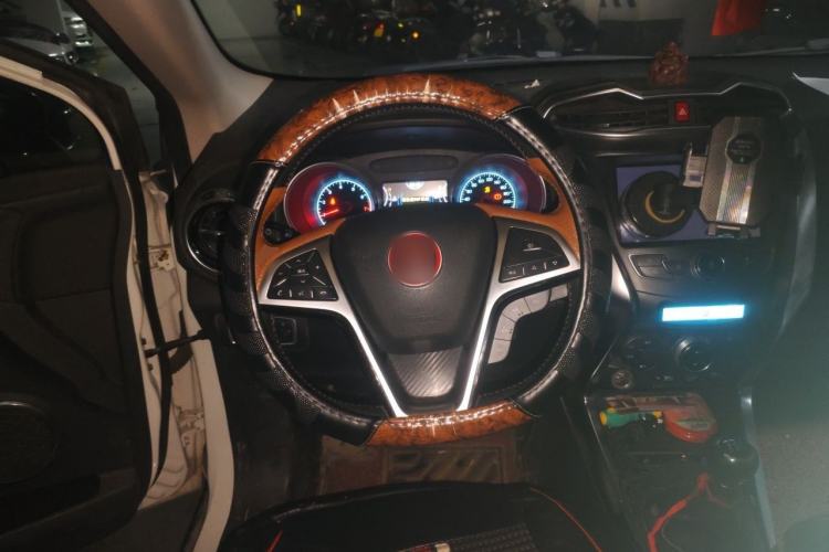 Used BYD Yuan 2016 1.5L Manual Luxury Model Steering Wheel