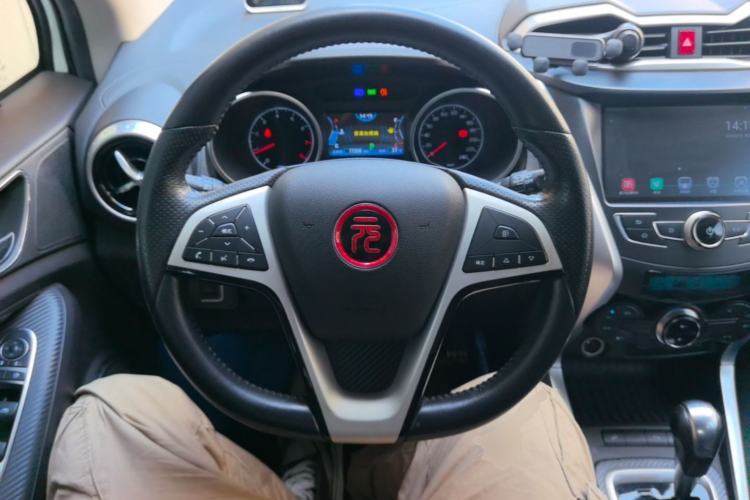 Used BYD Yuan 2016 1.5L Automatic Luxury Version Steering Wheel