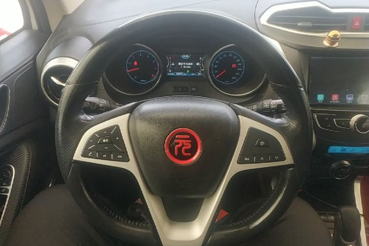 Used BYD Yuan 2016 1.5L Automatic Luxury Version Steering Wheel