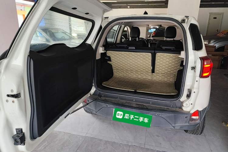 Used BYD Yuan 2016 1.5L Automatic Luxury Version Trunk