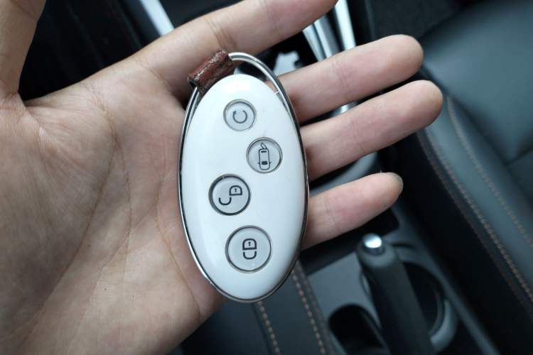 Used BYD Yuan 2016 1.5L Automatic Luxury Version Vehicle Key