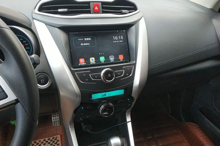 Used BYD Yuan 2017 1.5L Automatic Cool & Connected Model Audio And AC Panel
