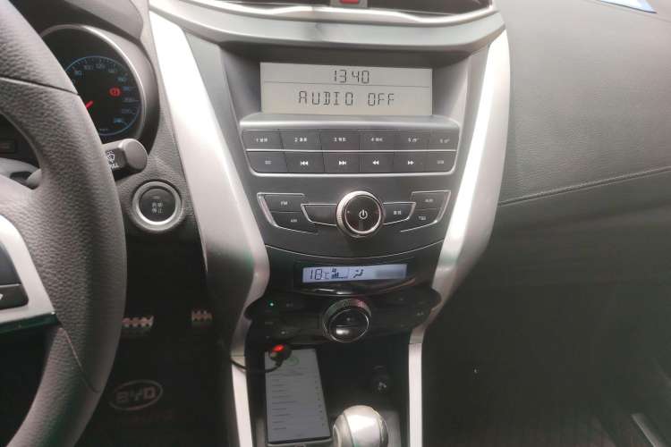 Used BYD Yuan 2017 1.5L Automatic Cool & Stylish Model Audio And AC Panel