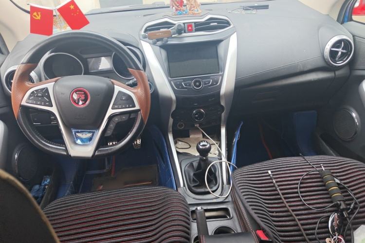 Used BYD Yuan 2017 1.5L Manual with Panoramic Sunroof Center Console