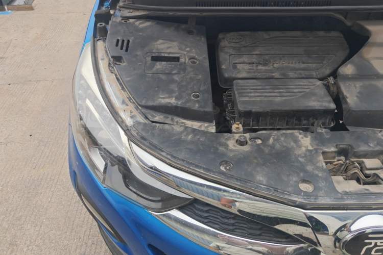 Used BYD Yuan 2017 1.5L Manual with Panoramic Sunroof Engine Bay Right