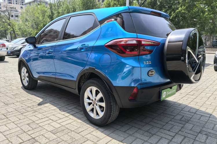 Used BYD Yuan 2017 1.5L Automatic Cool & Stylish Model Exterior 3
