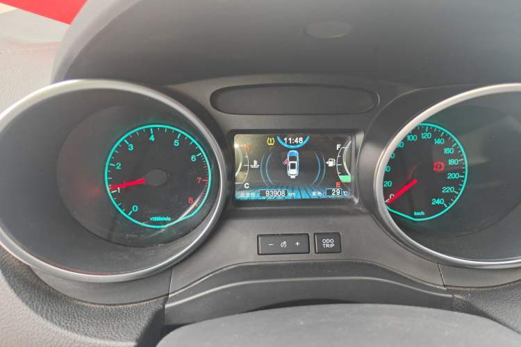 Used BYD Yuan 2017 1.5L Manual with Panoramic Sunroof Instrument Cluster