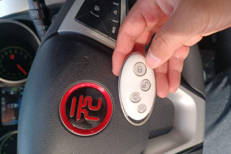 Used BYD Yuan 2017 1.5L Automatic Cool & Connected Model Interior 1