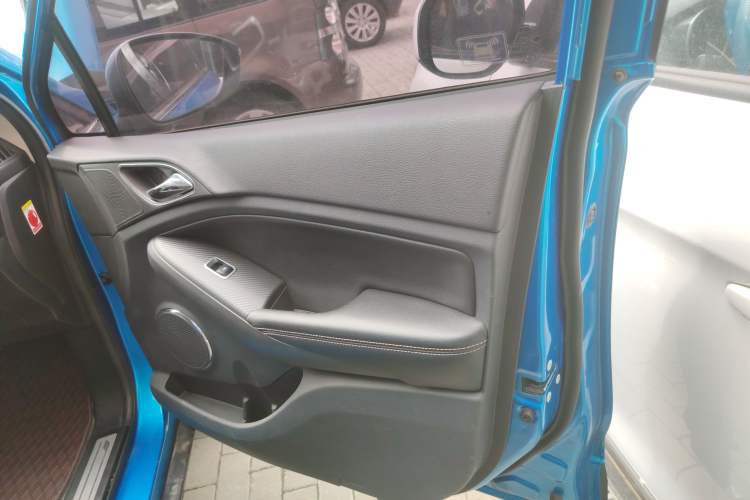 Used BYD Yuan 2017 1.5L Automatic Cool & Stylish Model Interior 5