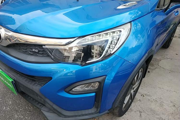 Used BYD Yuan 2017 1.5L Automatic Cool & Connected Model Left Front Headlight
