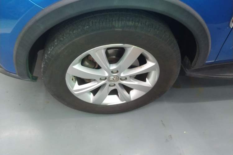 Used BYD Yuan 2017 1.5L Automatic Cool & Stylish Model Left Front Wheel Hub