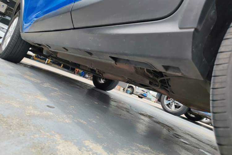 Used BYD Yuan 2017 1.5L Automatic Cool & Stylish Model Left Side Sill