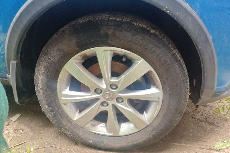 Used BYD Yuan 2017 1.5L Automatic Cool & Stylish Model Right Front Wheel Hub