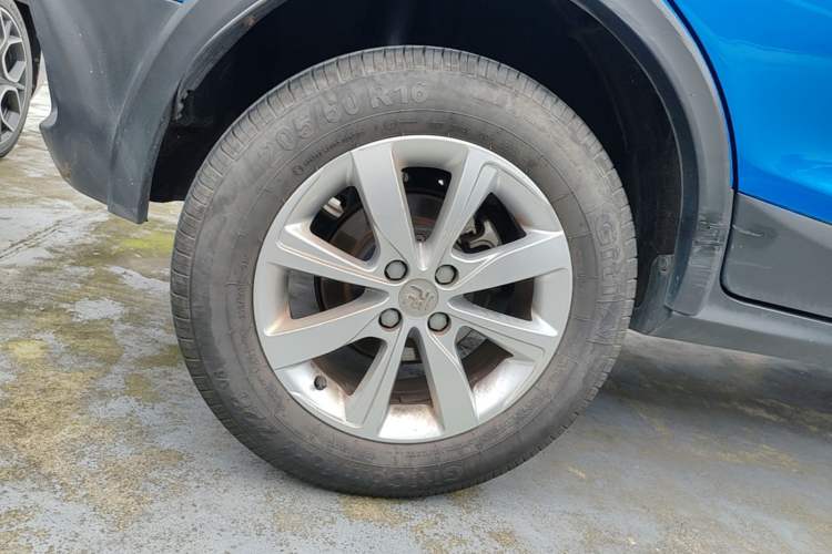 Used BYD Yuan 2017 1.5L Automatic Cool & Stylish Model Right Rear Wheel Hub