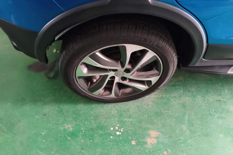 Used BYD Yuan 2017 1.5L Automatic Cool & Connected Model Right Rear Wheel Hub