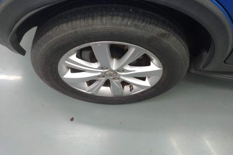 Used BYD Yuan 2017 1.5L Automatic Cool & Stylish Model Right Rear Wheel Hub