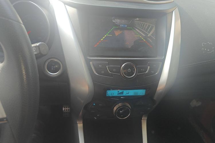 Used BYD Yuan 2017 1.5L Automatic Cool & Connected Model Audio And AC Panel