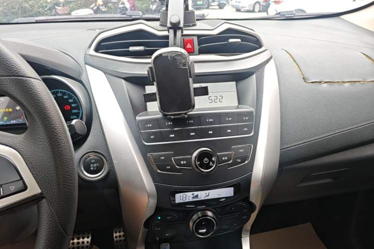 Used BYD Yuan 2017 1.5L Automatic Cool & Stylish Model Audio And AC Panel