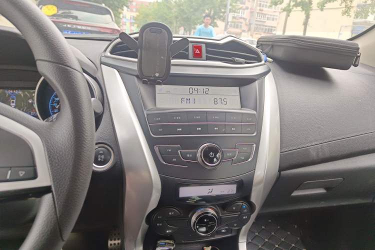 Used BYD Yuan 2017 1.5L Automatic Cool & Stylish Model Audio And AC Panel