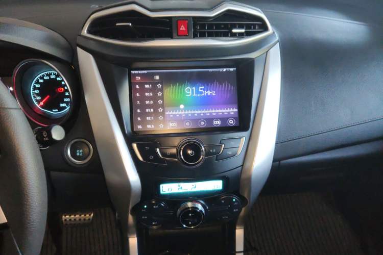 Used BYD Yuan 2017 1.5L Automatic Cool & Connected Model Audio And AC Panel