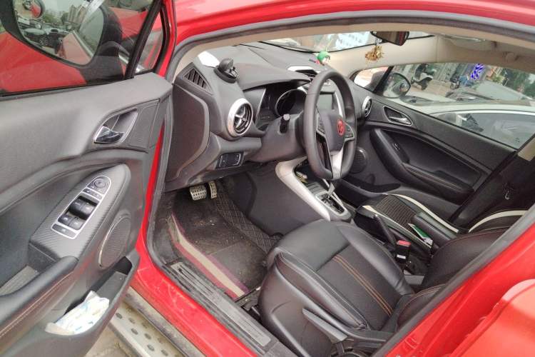 Used BYD Yuan 2017 1.5L Automatic Cool & Connected Model Driver Seat