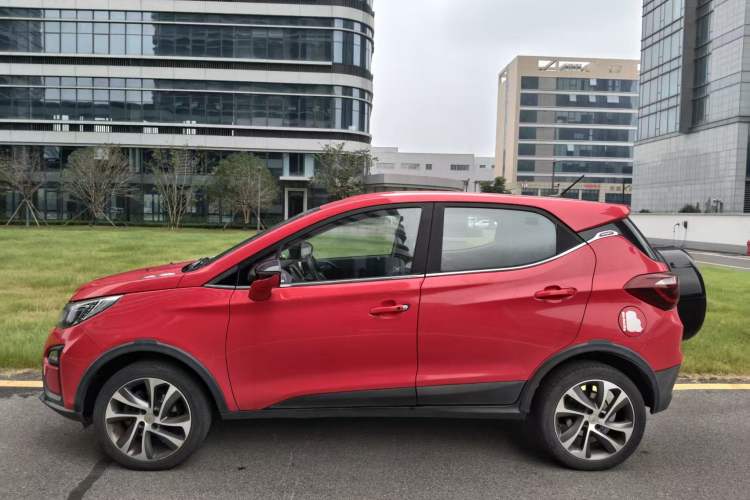 Used BYD Yuan 2017 1.5L Automatic Cool & Connected Model Exterior 3