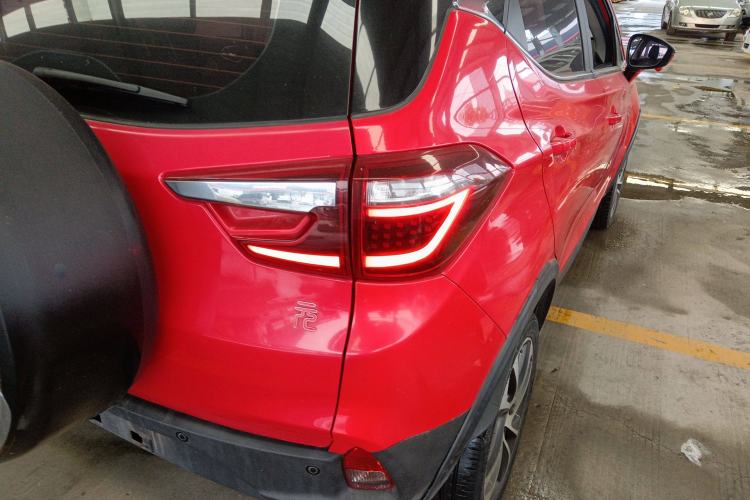Used BYD Yuan 2017 1.5L Automatic Cool & Connected Model Exterior 6