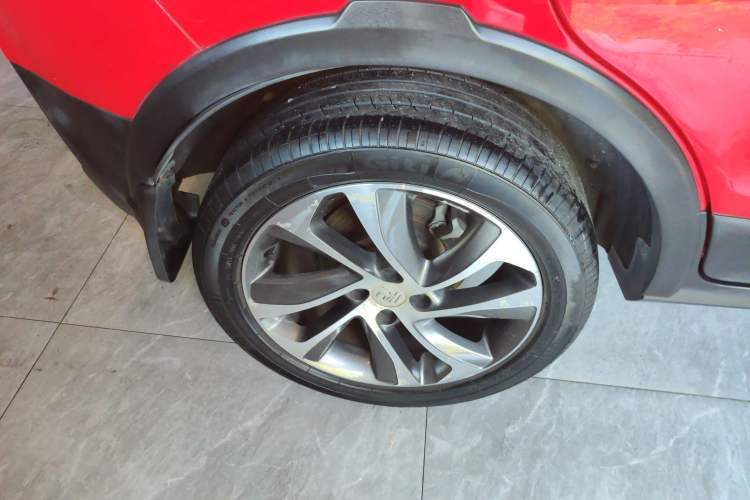 Used BYD Yuan 2017 1.5L Automatic Cool & Connected Model Exterior 8