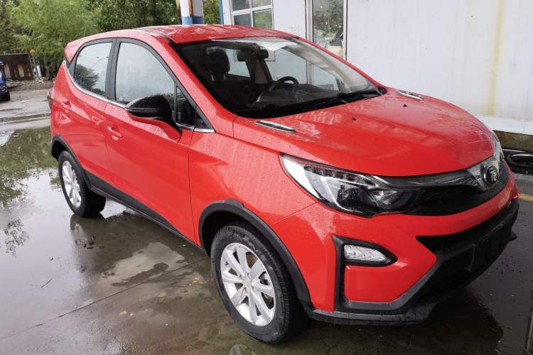 Used BYD Yuan 2017 1.5L Automatic Cool & Stylish Model Front Right 45 Deg