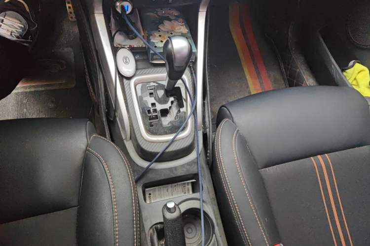 Used BYD Yuan 2017 1.5L Automatic Cool & Stylish Model Gear Lever