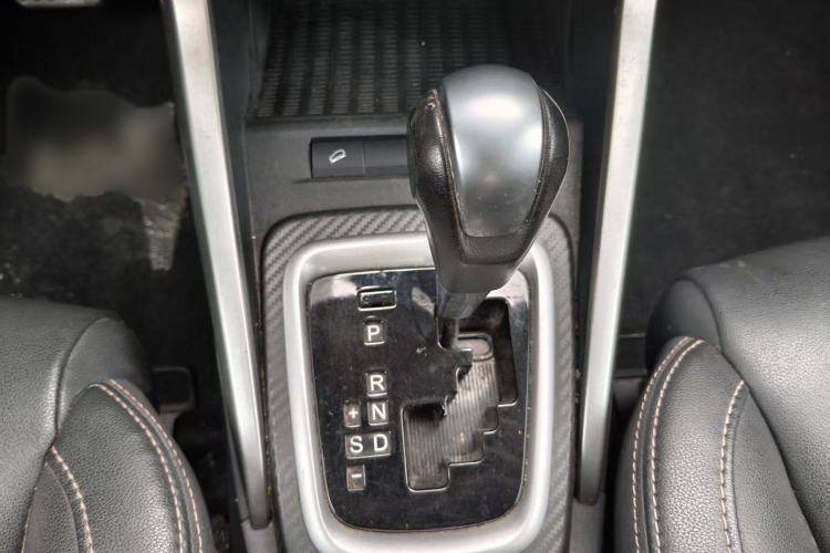 Used BYD Yuan 2017 1.5L Automatic Cool & Connected Model Gear Lever