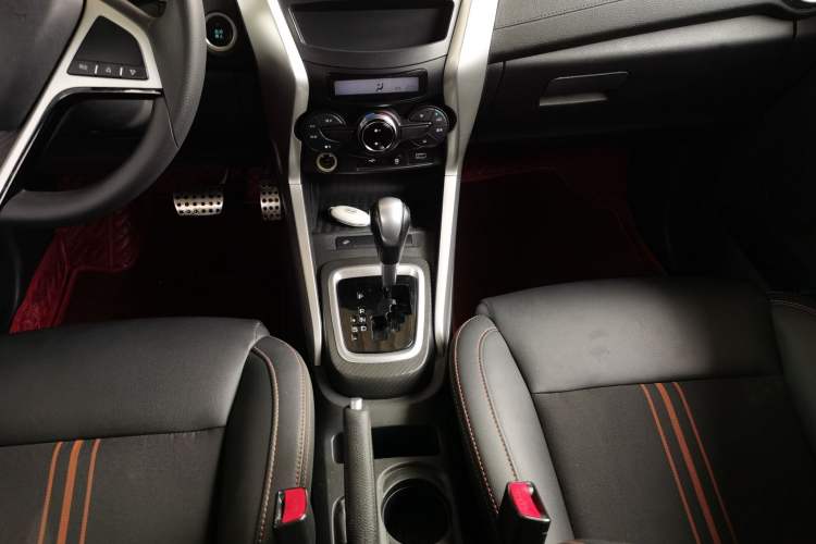 Used BYD Yuan 2017 1.5L Automatic Cool & Stylish Model Gear Lever