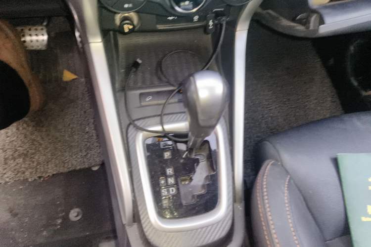 Used BYD Yuan 2017 1.5L Automatic Cool & Connected Model Gear Lever