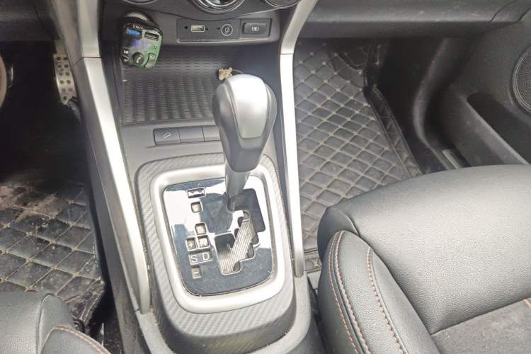 Used BYD Yuan 2017 1.5L Automatic Cool & Stylish Model Gear Lever